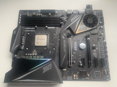 CPU5600x-MOBO.JPG