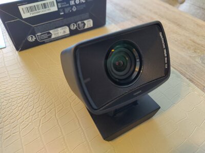 webcam-hardware.jpeg webcam-hardware.jpeg