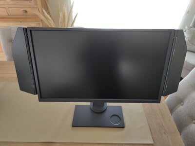 monitor-voorkant.jpg monitor-voorkant.jpg