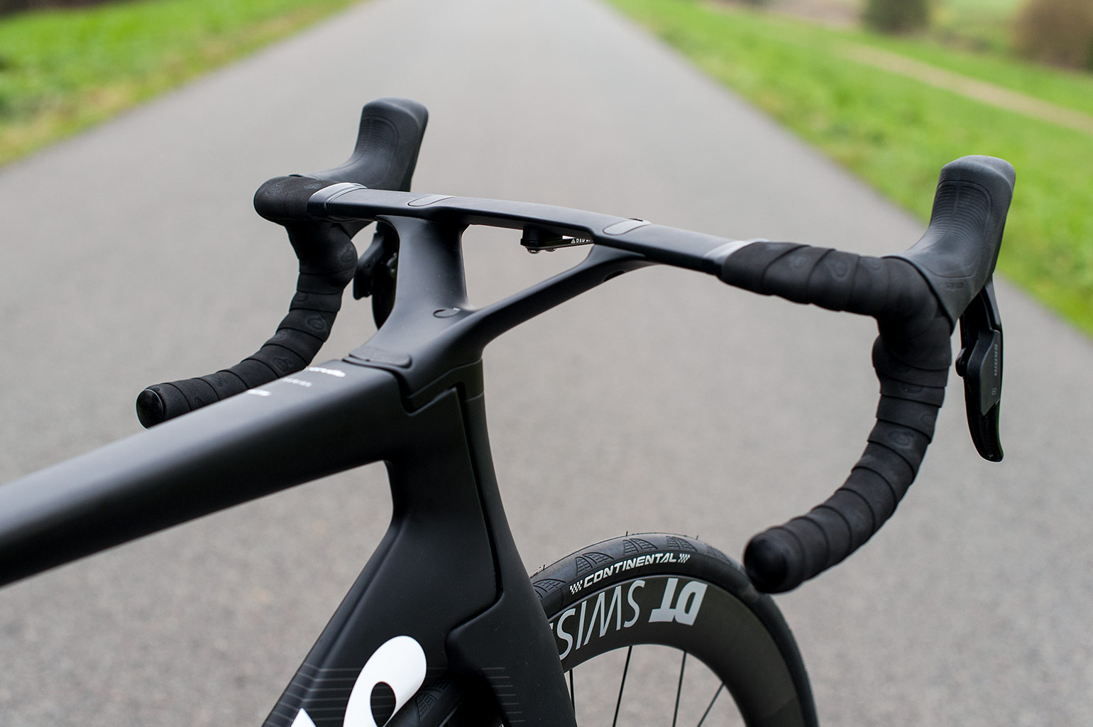 cervelo-s5-disc-red-etap-4.jpg