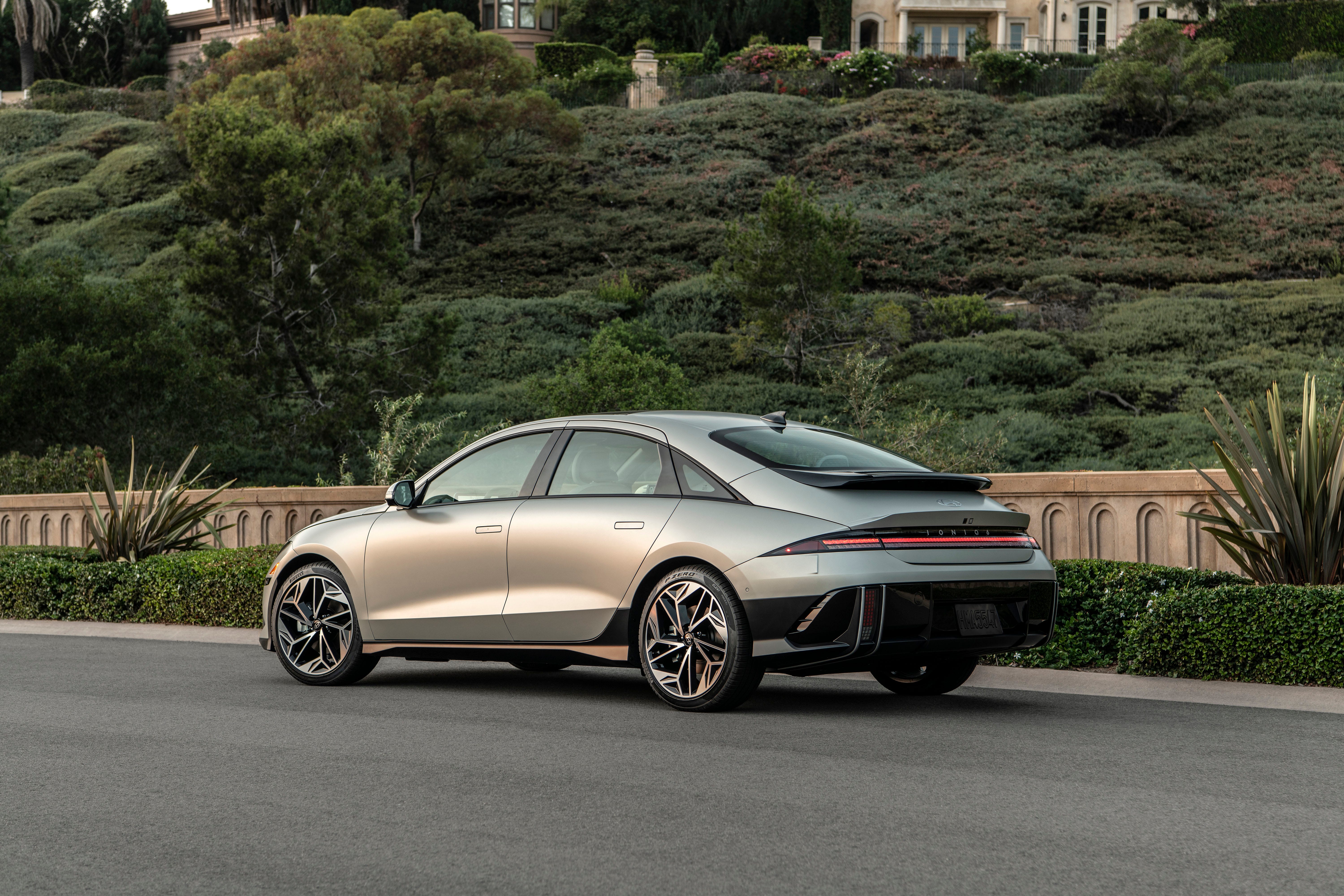 large-52983-2023ioniq6-1669059746.jpg