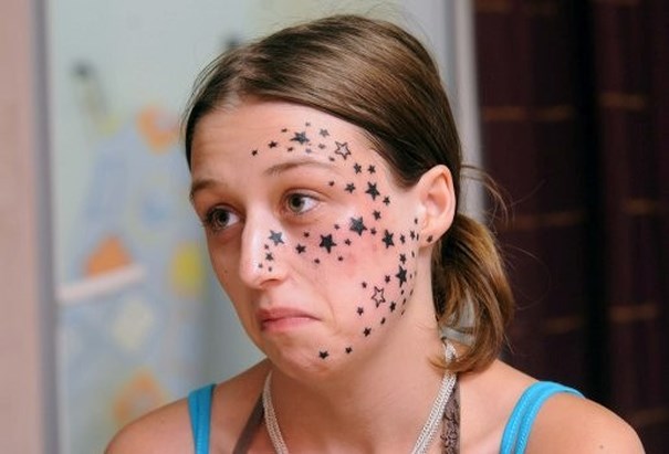 sterrenmeisje-kimberley-ik-wil-geen-nieuwe-tattoo_1_515x0.jpg