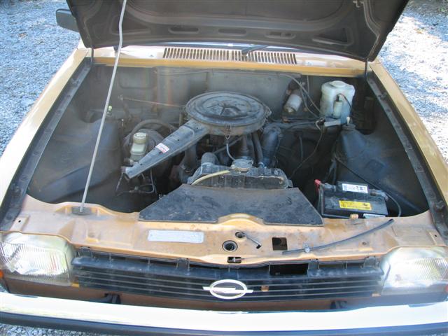 engine%20bay.JPG