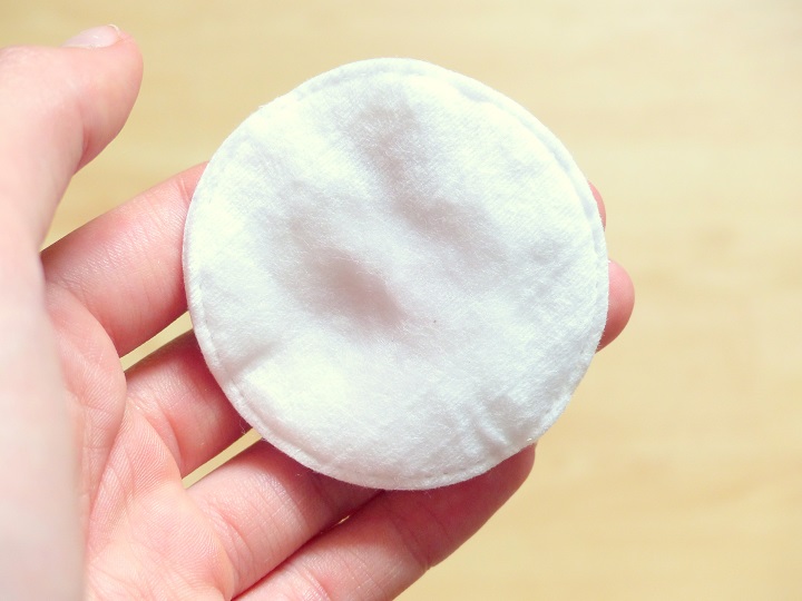 watje-met-nagellakremover.jpg