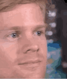 tumblr_inline_ot7ocvAwKV1rr9mpo_250.gif