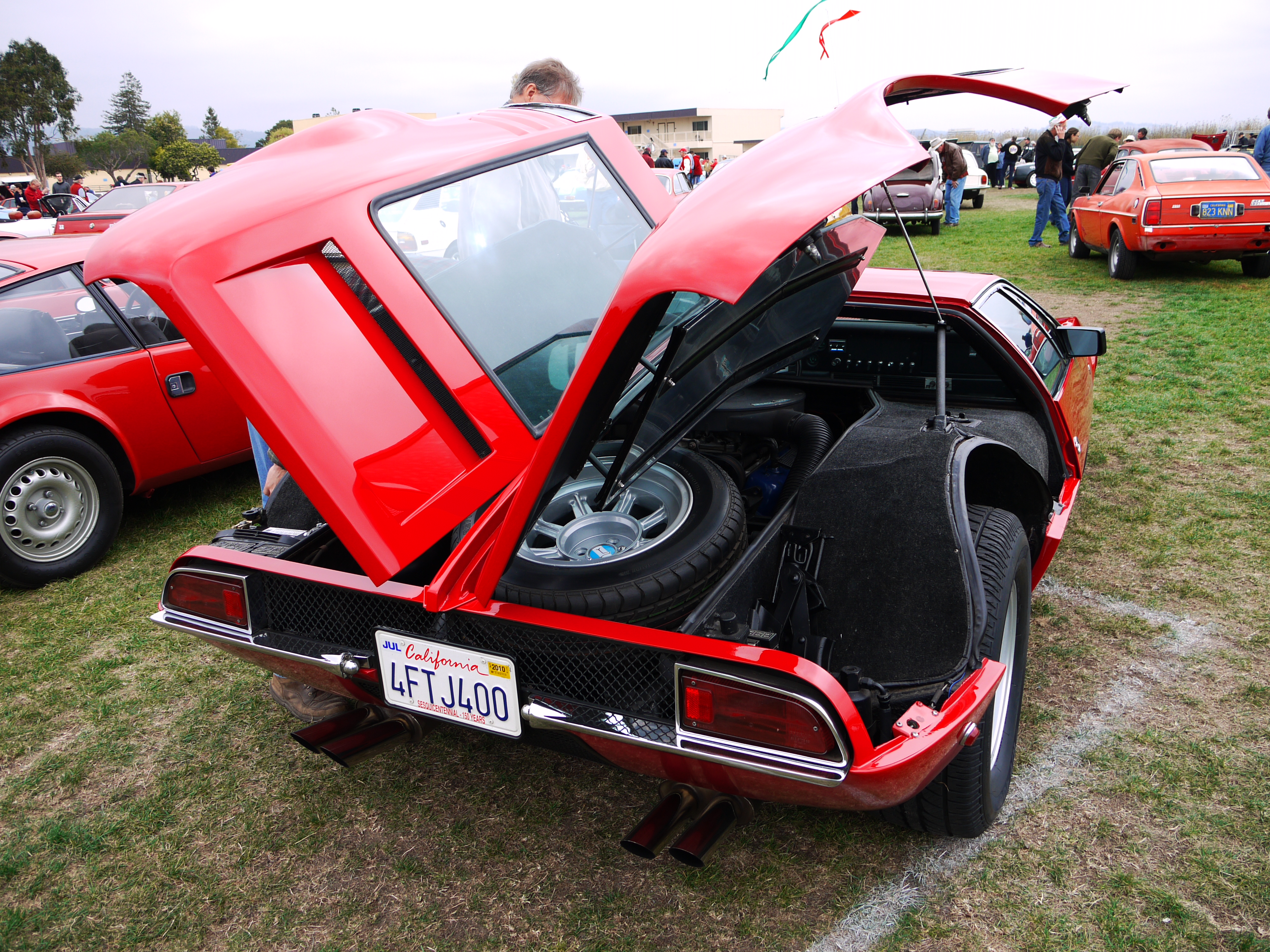 De_Tomaso_Mangusta_r.jpg
