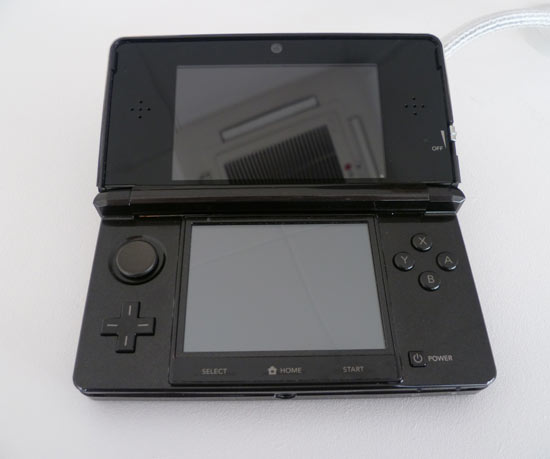 550w_gaming_3DS_1.jpg