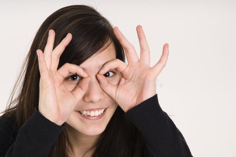 hand-glasses-5647472.jpg