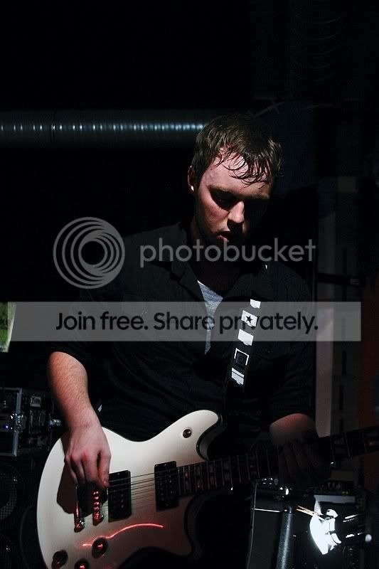 sized_gitarist2.jpg