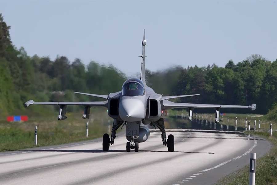 www.joint-forces.com
