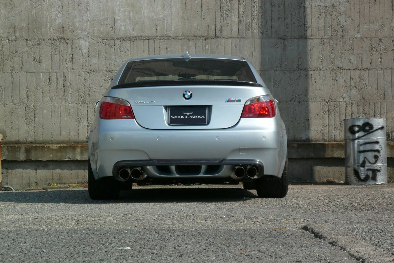 bmw_m5_bodykit12.jpg