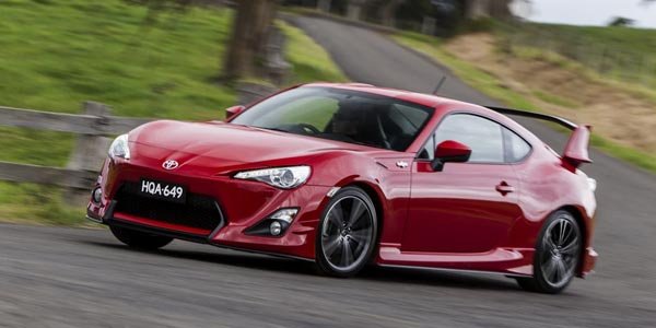 toyota-gt-86-7433-1-P.jpg