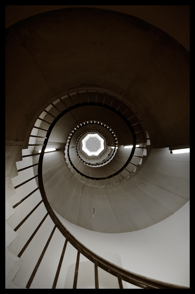 stairway_by_mightyflup.jpg