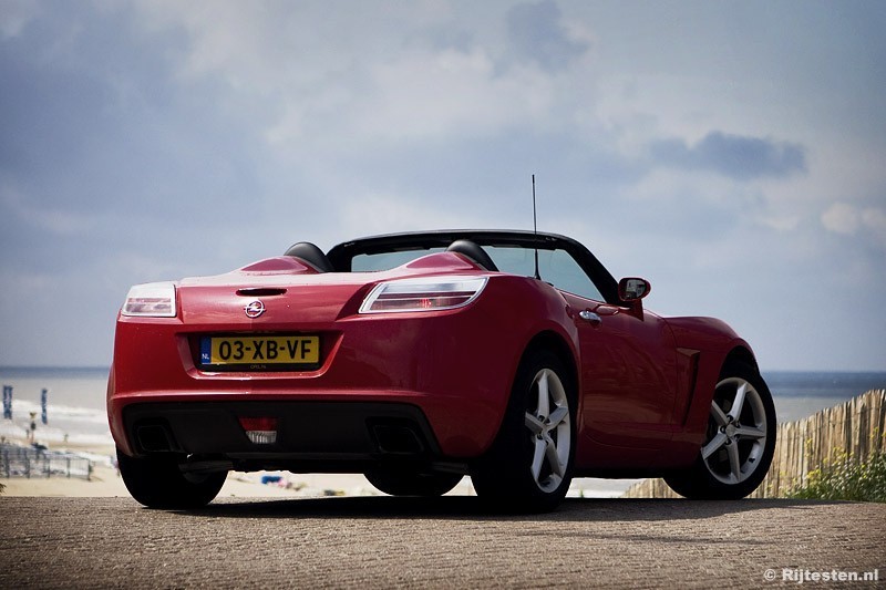 opel_gt_03.jpg
