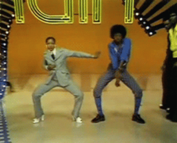soul-train-groovy-funny-dancing-9ot1a6m5bd4jjclw.gif