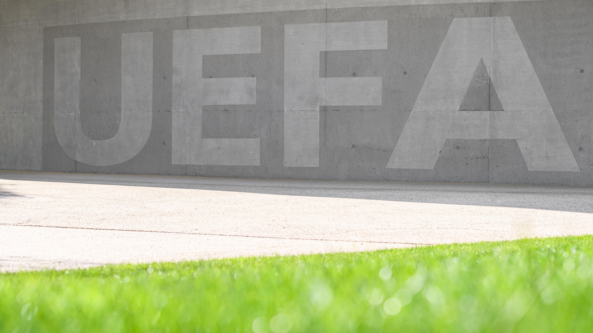 www.uefa.com