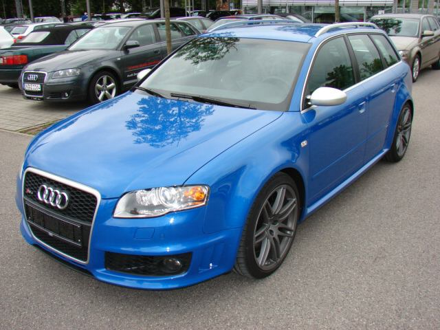 Audi_RS4_Avant_front.JPG