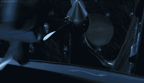 titanic-propeller-guy-random-28972857-500-288.gif