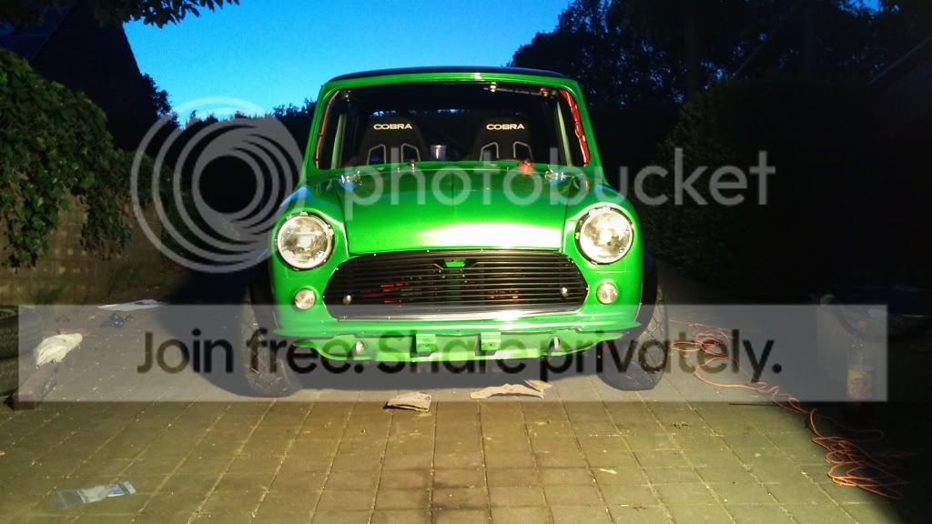0157grillenmotorkap.jpg