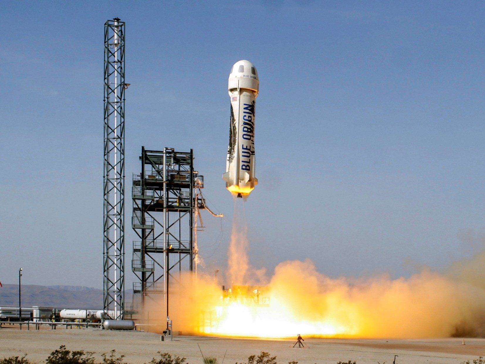 BlueOrigin_NewShepard_Launchalternate4.jpg