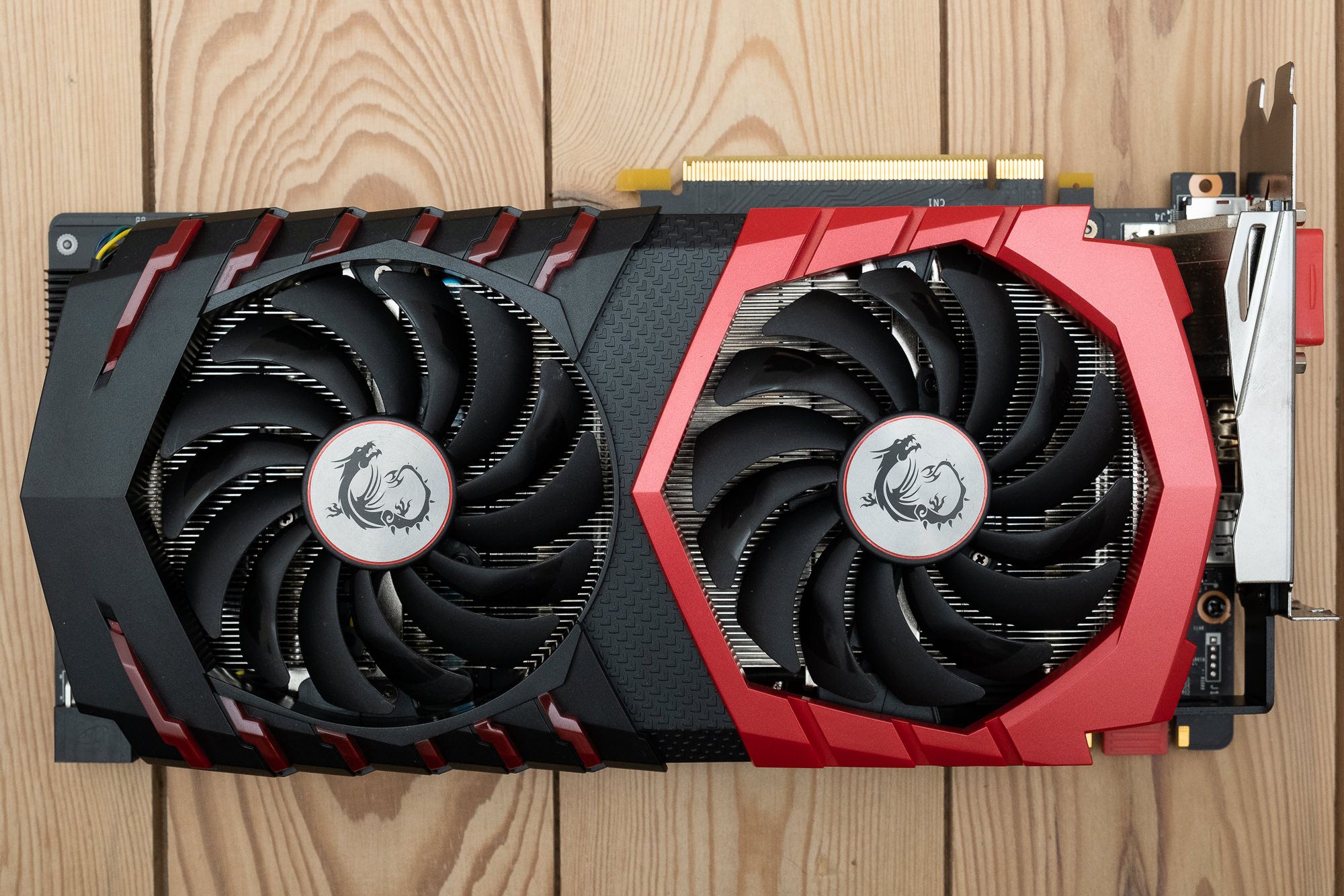 GTX1080-Lowres-002.jpg