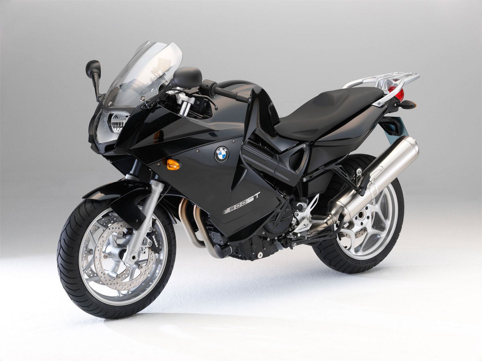 bmw-f800st-21_1600x0w.jpg