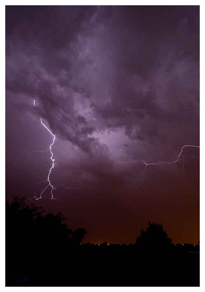 lightning_by_mightyflup.jpg