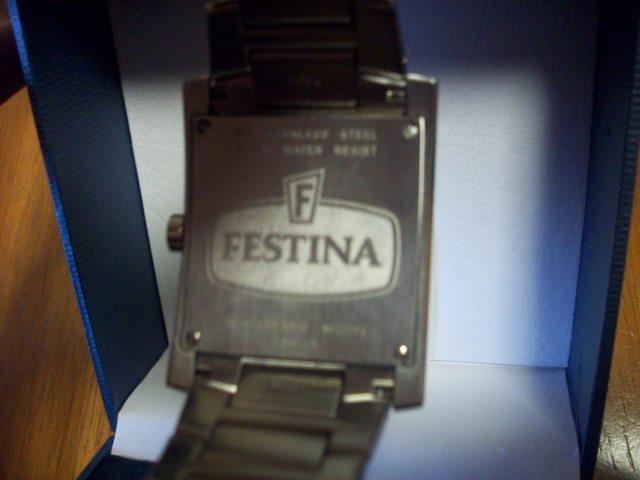 12461986.jpg