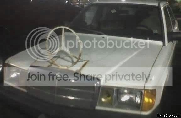 Big_Hood_Ornament.jpg