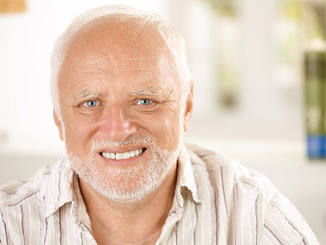 Awkward-smiling-old-man-meme-1lbeyi.jpg