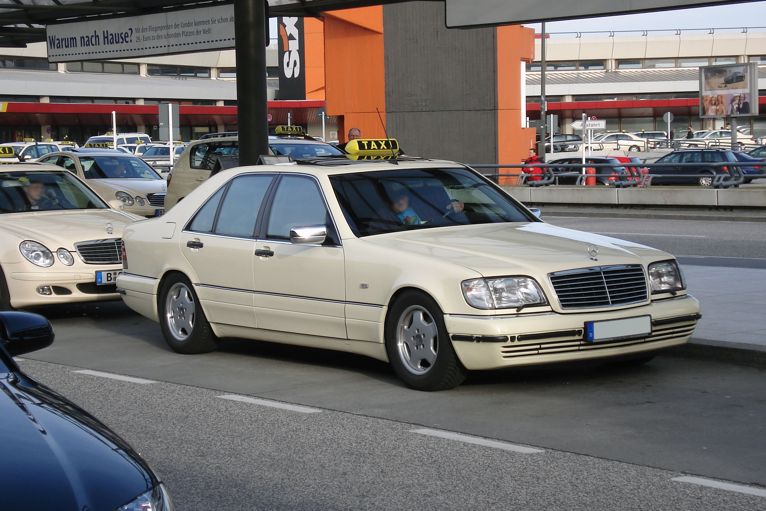 W140_Taxi.jpg