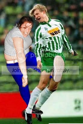soccerkick1qx.jpg