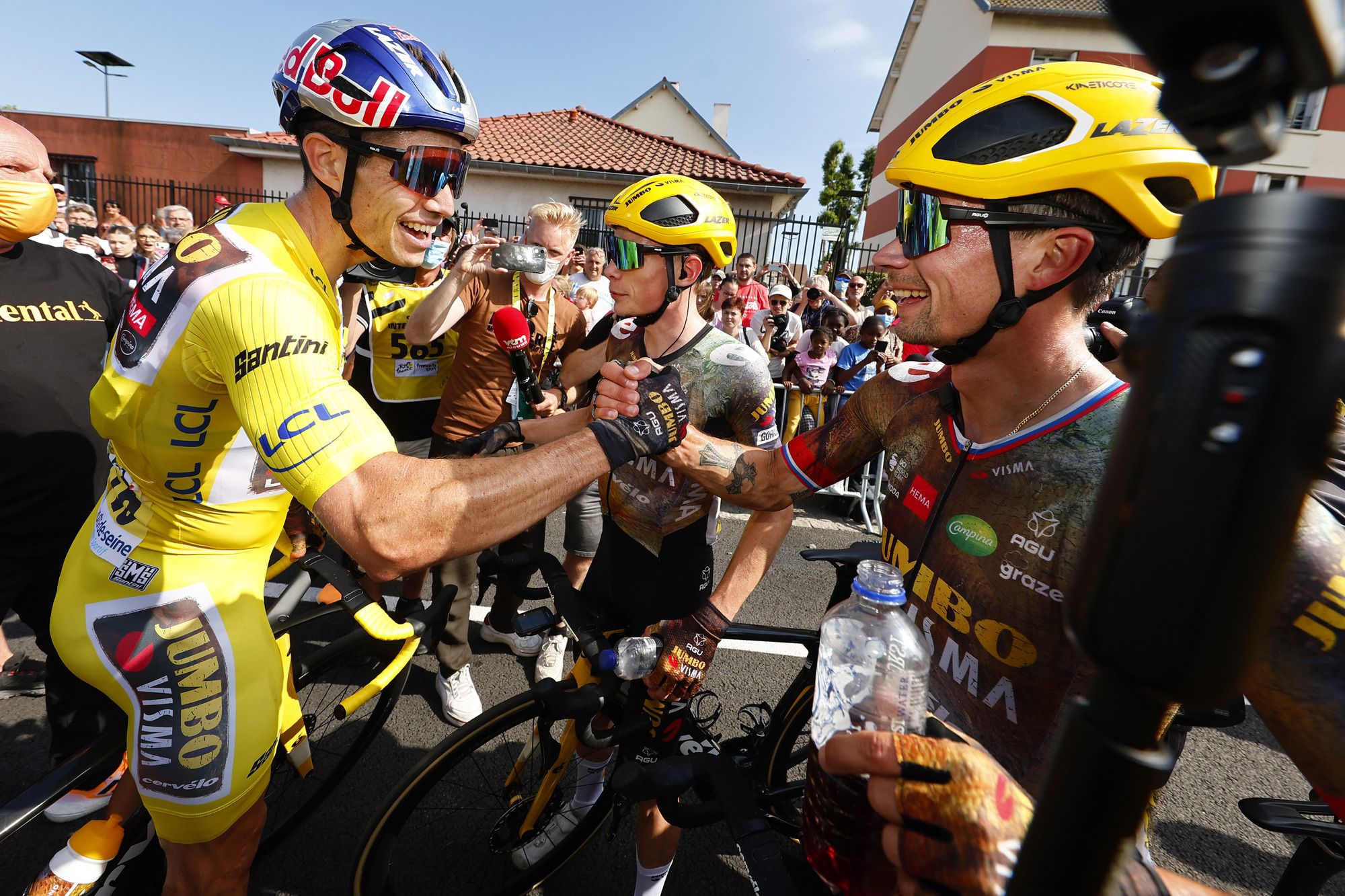 www.cyclingnews.com
