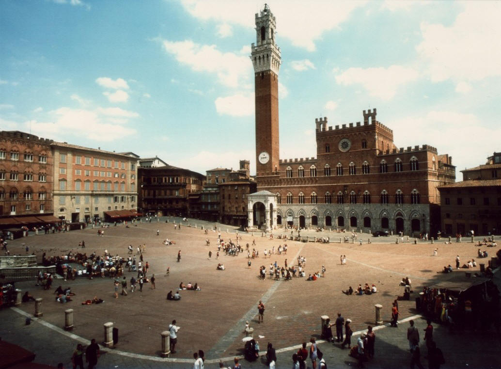 piazzadelcampo.jpg