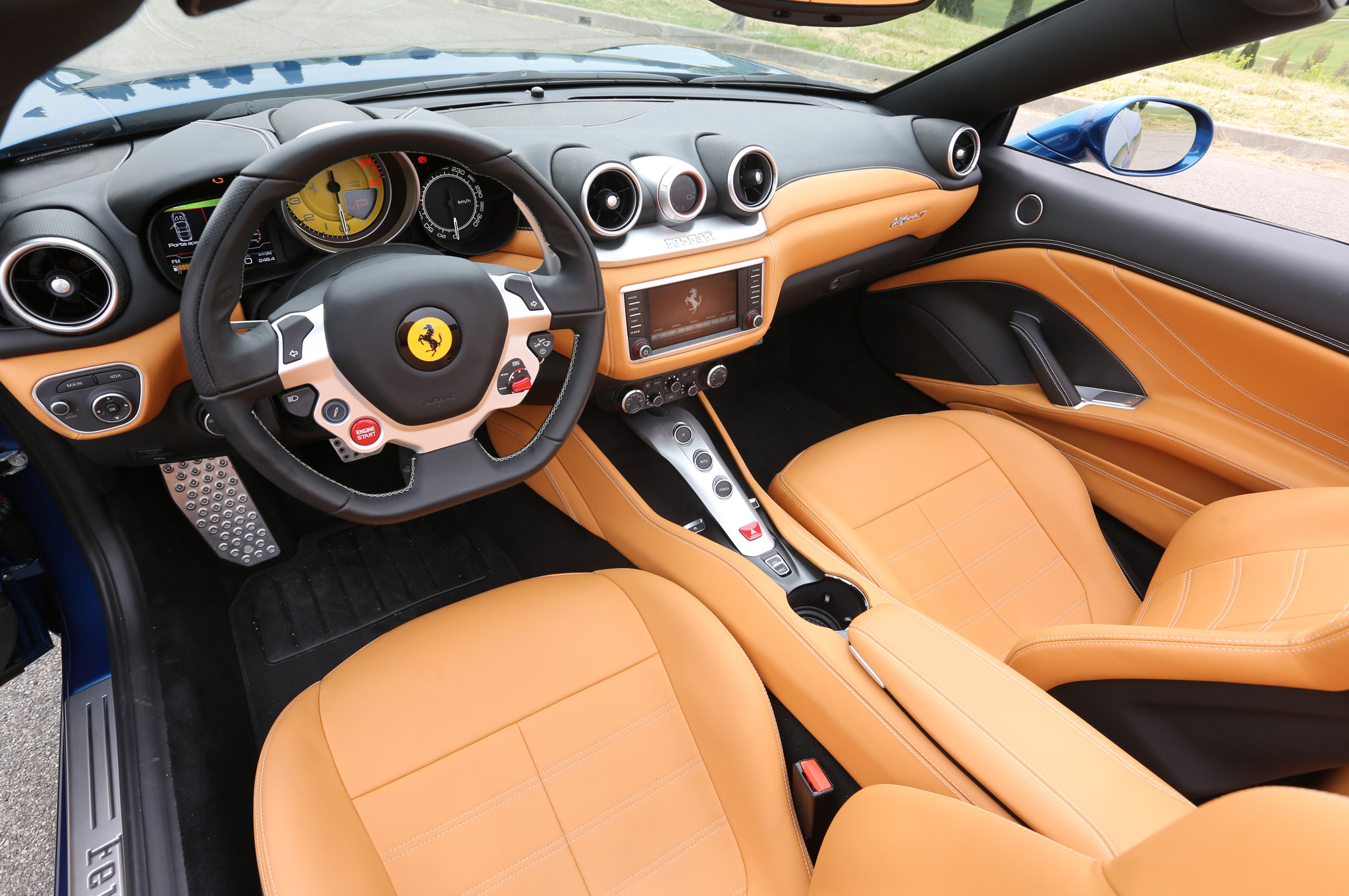 2015-Ferrari-California-T-interior-top-down.jpg
