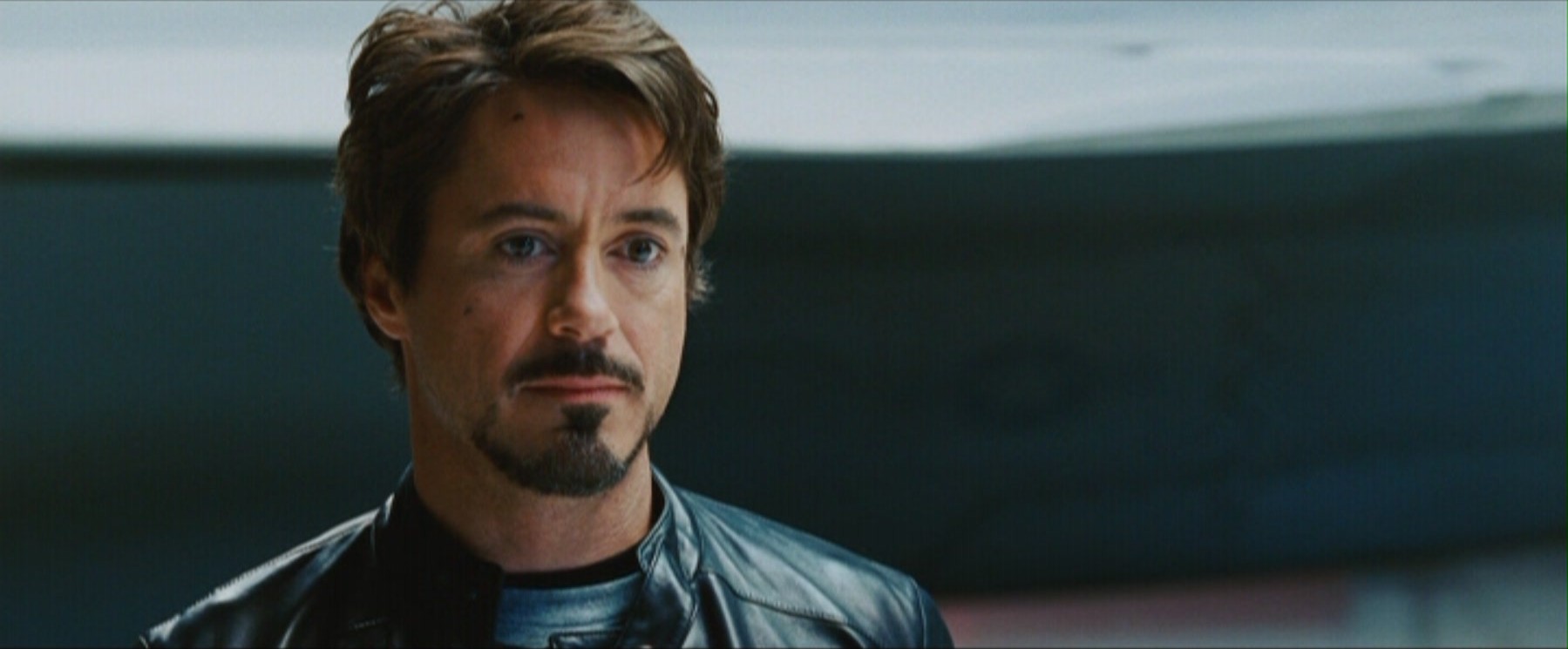 Tony-Stark-tony-stark-25778334-1799-745.jpg
